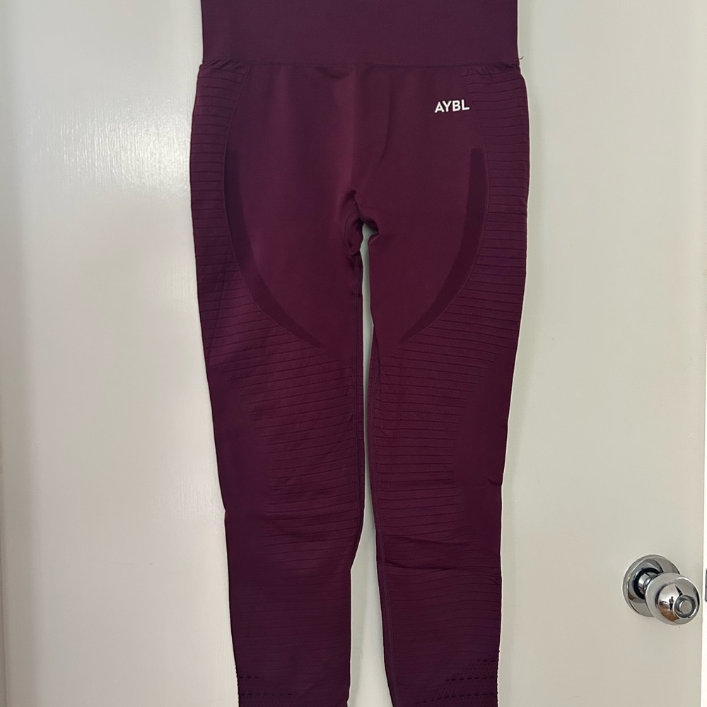AYBL Red Seamless High-Waisted Leggings